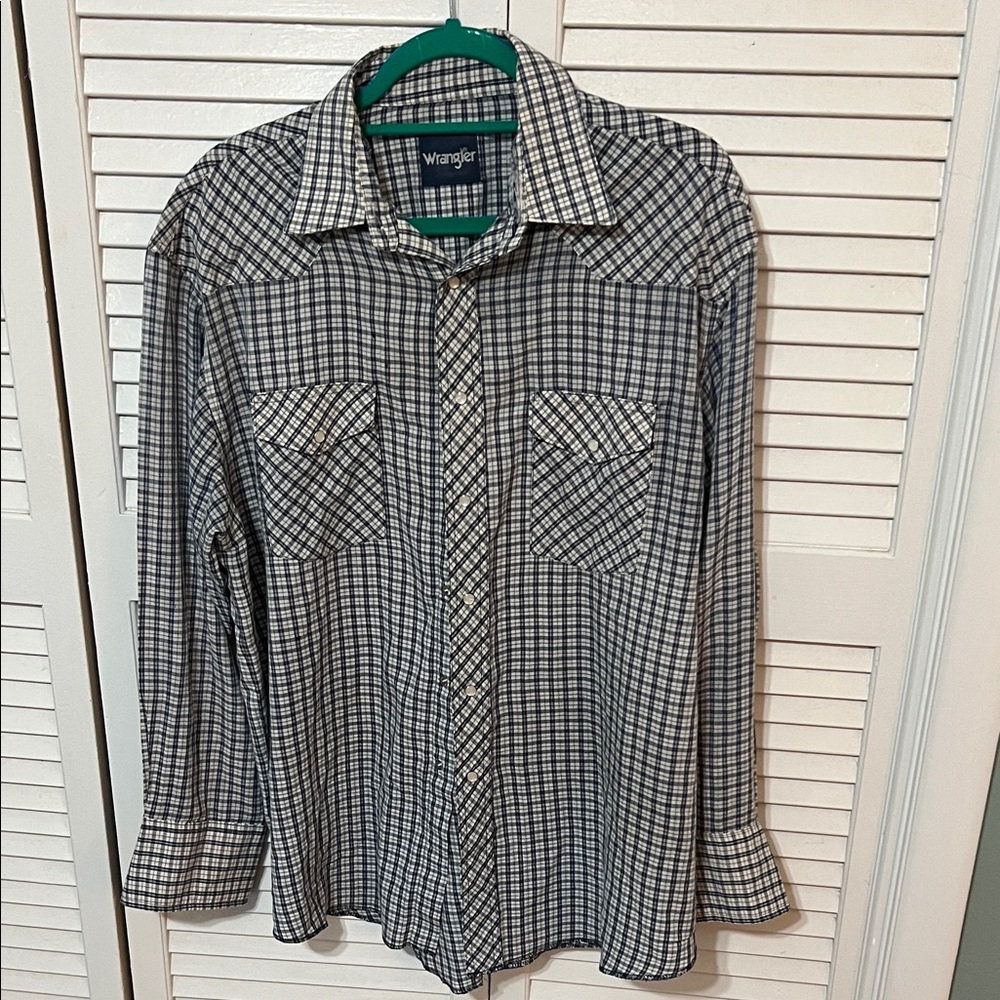 Wrangler Blue and White Pearl snap